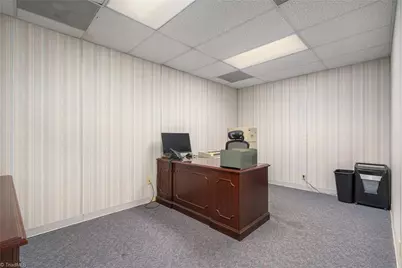 145 S Walnut Circle, Greensboro, NC 27409 - Photo 17