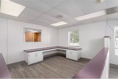 145 S Walnut Circle, Greensboro, NC 27409 - Photo 7