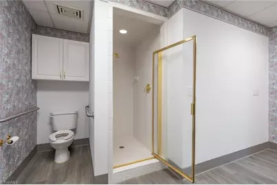 145 S Walnut Circle, Greensboro, NC 27409 - Photo 25