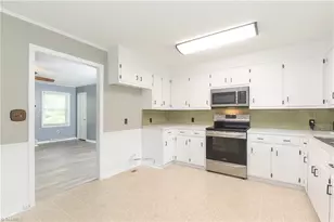 429 Mendenhall Dr, Winston-Salem, NC 27127 - Photo 13