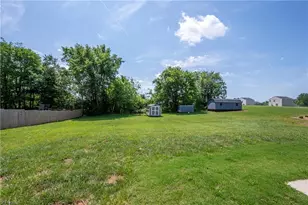 284 Lilys Pl, Lexington, NC 27292 - Photo 25
