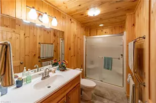 1053 Rich Hill Mountain Rd, Glade Valley, NC 28627 - Photo 31