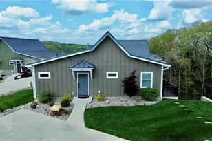 70 Paynes Ct, Roaring Gap, NC 28668 - Photo 1