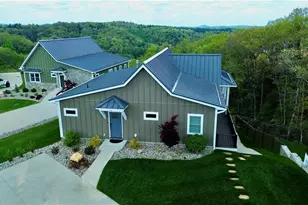 70 Paynes Ct, Roaring Gap, NC 28668 - Photo 5