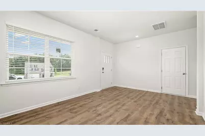 206 Lisa Lane, Winston-Salem, NC 27107 - Photo 5
