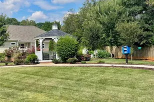 1110 Hudson Dr, Mebane, NC 27302 - Photo 5