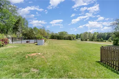 1711 Ploughboy Lane, Winston-Salem, NC 27103 - Photo 23