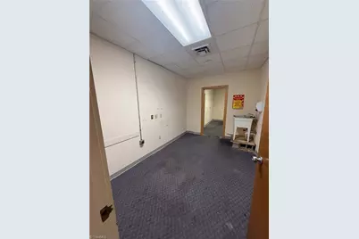 1310 Beaman Place, Greensboro, NC 27408 - Photo 15