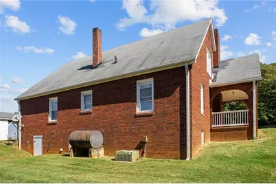 466 Main Street, King, NC 27021 - Photo 7