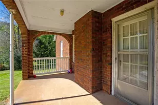 466 Main St, King, NC 27021 - Photo 5