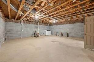 12 Park Village Ln, Greensboro, NC 27455 - Photo 17