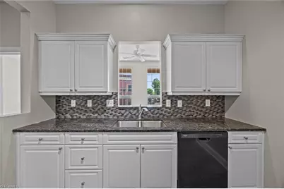 360 Elm Street #110, Greensboro, NC 27401 - Photo 17