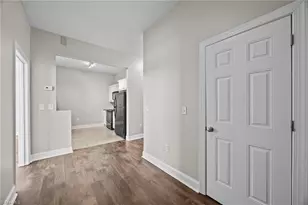 360 Elm St, Greensboro, NC 27401 - Photo 21