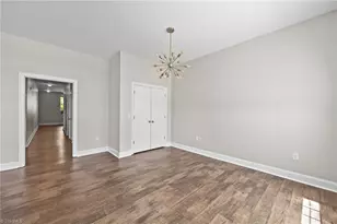 360 Elm St, Greensboro, NC 27401 - Photo 27