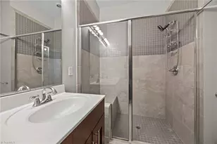 360 Elm St, Greensboro, NC 27401 - Photo 15