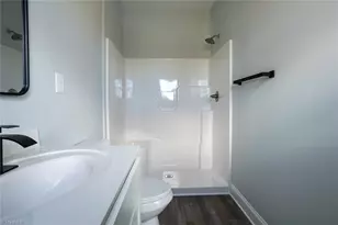 1900 Everitt St, Greensboro, NC 27401 - Photo 17