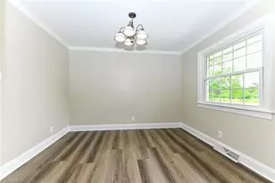 2507 E Woodlyn Way, Greensboro, NC 27407 - Photo 21