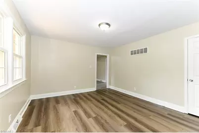 2507 E Woodlyn Way, Greensboro, NC 27407 - Photo 23