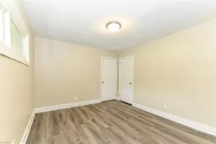 2507 E Woodlyn Way, Greensboro, NC 27407 - Photo 25
