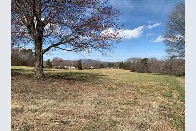 320 W King Street, King, NC 27021 - Photo 5