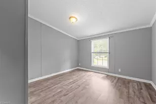 1004 Candlewood Cir, Siler City, NC 27344 - Photo 25