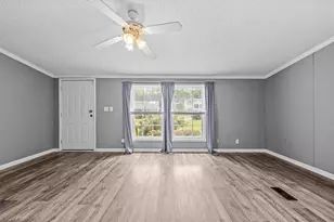 1004 Candlewood Cir, Siler City, NC 27344 - Photo 7