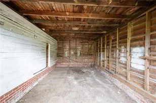 104 N Madison St, Yadkinville, NC 27055 - Photo 37