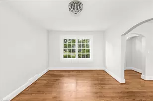 104 N Madison St, Yadkinville, NC 27055 - Photo 3