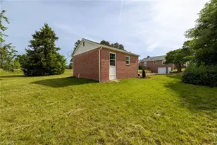 310 Sedge Garden Rd, Kernersville, NC 27284 - Photo 9