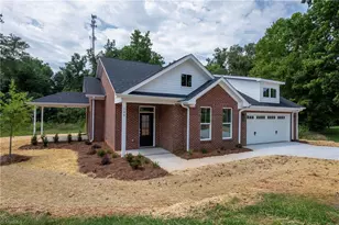 106 Ilex Ct, Yadkinville, NC 27055 - Photo 23