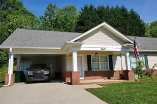 267 S Boyles St, Pilot Mountain, NC 27041 - Photo 1