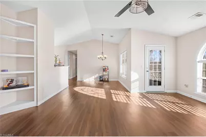 6112 Hedgecock Circle #3B, High Point, NC 27265 - Photo 9