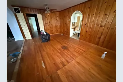 2912 W English Road, High Point, NC 27262 - Photo 5