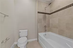 201 N Elm St, Greensboro, NC 27401 - Photo 29