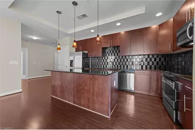 201 N Elm Street #703, Greensboro, NC 27401 - Photo 15