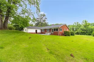 518 E Main St, Franklinville, NC 27248 - Photo 35