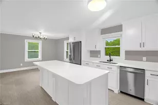 518 E Main St, Franklinville, NC 27248 - Photo 9