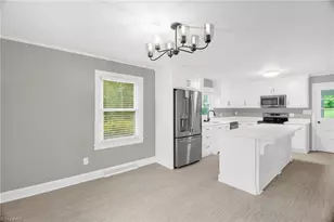 518 E Main St, Franklinville, NC 27248 - Photo 13