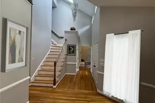 2528 Treetop Ln, Winston-Salem, NC 27101 - Photo 7