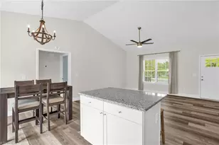 530 E Raleigh Ave, Liberty, NC 27298 - Photo 9