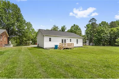 530 E Raleigh Avenue, Liberty, NC 27298 - Photo 29