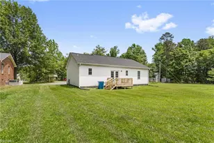 530 E Raleigh Ave, Liberty, NC 27298 - Photo 29