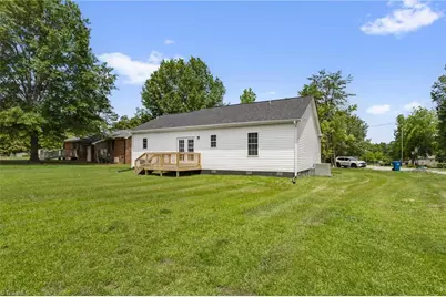 530 E Raleigh Avenue, Liberty, NC 27298 - Photo 27