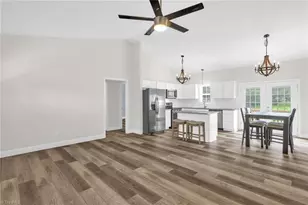 530 E Raleigh Ave, Liberty, NC 27298 - Photo 7