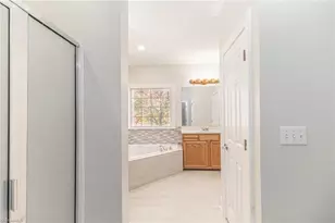 8105 Summit Springs Ct, Browns Summit, NC 27214 - Photo 19