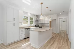 304 Louise Ave, High Point, NC 27262 - Photo 11