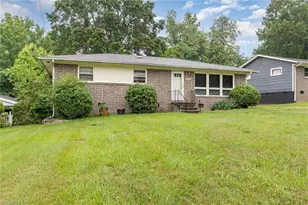 4205 Kildare Dr, Greensboro, NC 27405 - Photo 3