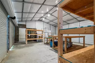 207 Bingham St, Carthage, NC 28327 - Photo 9