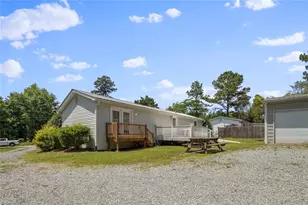 207 Bingham St, Carthage, NC 28327 - Photo 5