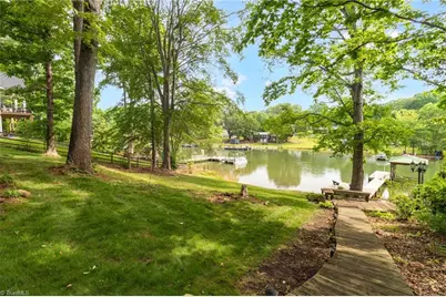 7232 Executive Circle, Denver, NC 28037 - Photo 11